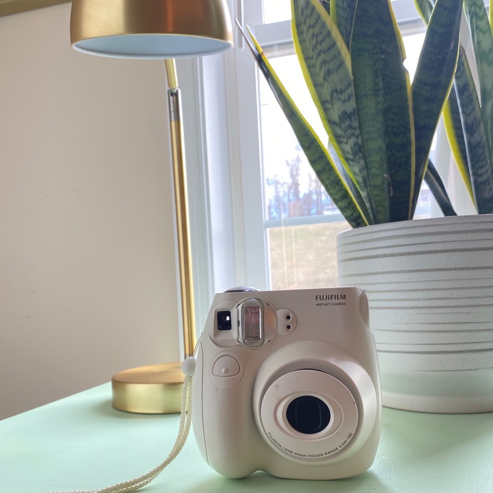 FUJIFILM Instant mini 7S POLAROID camera
